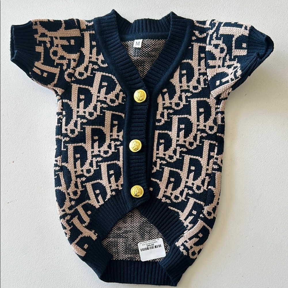 Stylish Short Sleeve Cardigan with Gold Buttons